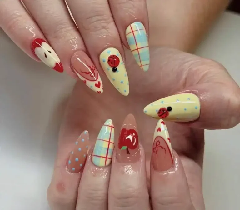 30 Cute Back-to-School Nails That Make Learning More Fun