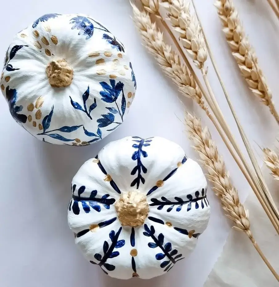 28 Creative Pumpkin Painting Ideas for a Fun Fall DIY
